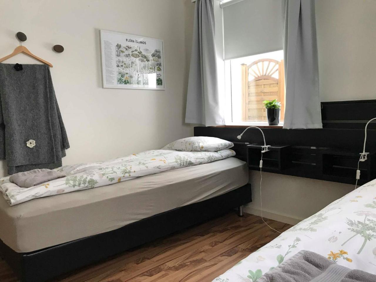 Guesthouse Hvítahúsid Akureyri Extérieur photo